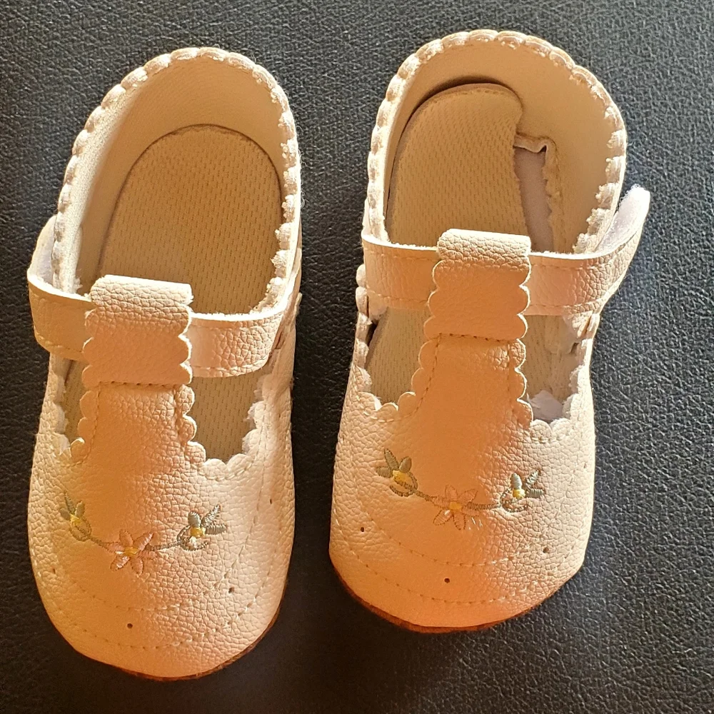 Hazel & Bo Azalea Toddler Girl Soft Shoes Peach Size 3